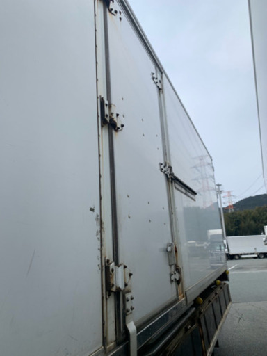 4トンコンテナ倉庫 人気の両側スライドドア☆キレイです。