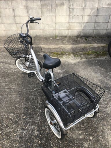 eisan bike(大人用三輪アシスト自転車)u203b値下げしました (✨ひろゆき