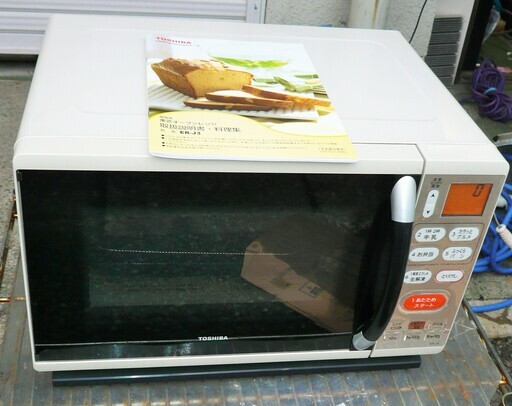 ☆東芝 TOSHIBA ER-J3 石窯スチームオーブンレンジ◆フラット庫内とワンタッチメニューが使いやすい！
