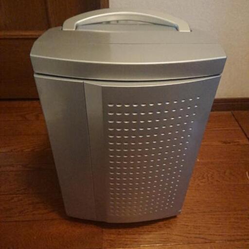 【新品未使用】縦型ポータブル保冷温庫