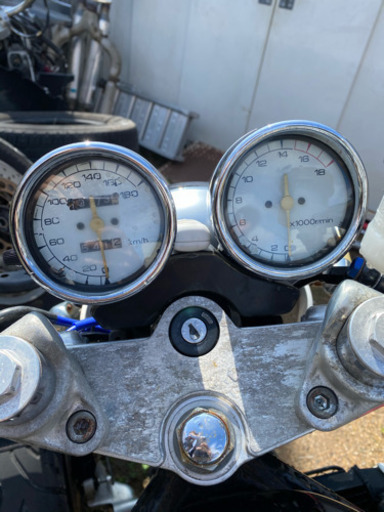 【値下げしました】新品　バンディット　GJ77A　純正ガソリンタンク スズキのバンディット 250 （値下げ可能） SUZUKI バンディット250