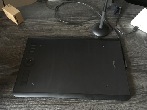 周辺機器 Wacom  intuos  pro PTH660/K0DX