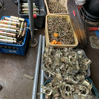 安全鋼板/単管／ジョイント／直クランプ／自在クランプ他 美品、サビ少