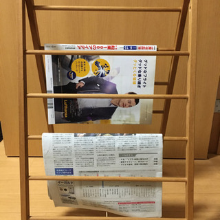 【値下げ】木製　雑誌・新聞かけ