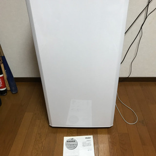ハイアール冷凍庫 100リットルの画像
