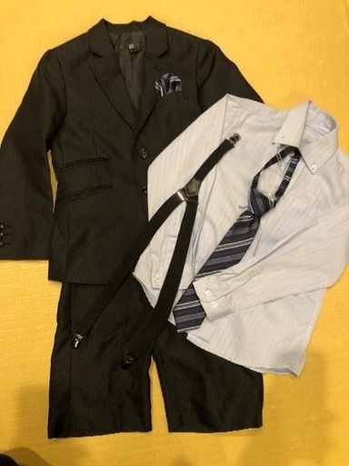 値下げしました❗️子供用スーツ　120センチ　　美品