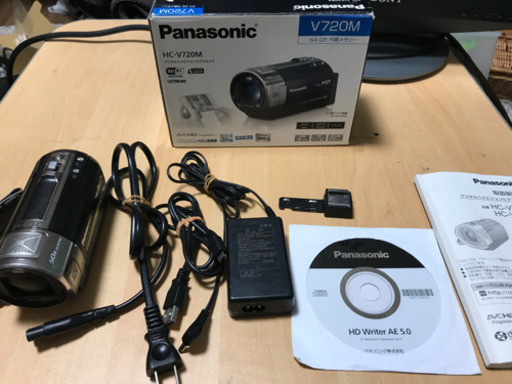 ビデオカメラ、ムービーカメラ Panasonic HC - V720M