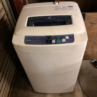 2013年ハイアール洗濯機 JW-K42F エラー有りの画像