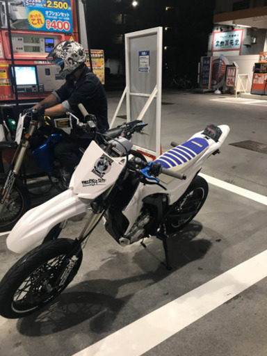 w250xスタント仕様　予備エンジン付き w250xスタント仕様 予備エンジン付き アールSTAR工房が作ったモタード