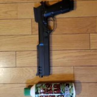 取り引き中 KSC M93R オート9C ガス銃です。連射、単発、3点バースト可能