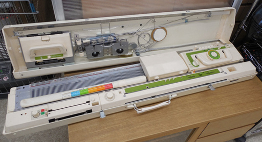 編み機 ブラザー パリエ8 ハンドクラフト 手工芸 裁縫 外箱/説明 編み機 ブラザー パリエ8 ハンドクラフト 手工芸 裁縫 外箱/説明