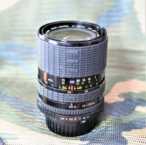 最終出品　シグマ　ズームレンズ　1:2.8~4 f=35~70mm
