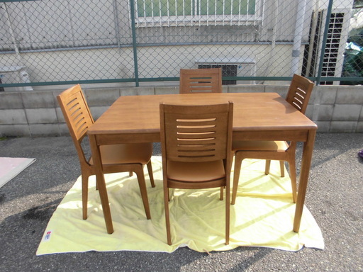 JM6171)★大幅値下げ★TOYO FURNITURE ダイニングセット 4人掛け用テーブル/チェア4脚セット（チェアの詳細は不明）【取りに来られる方限定】