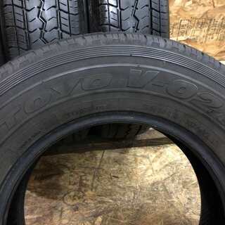 TOYO V-02e 195/80R15 107/105L LT 15インチ 夏タイヤ 4本 2017年製