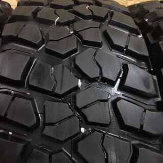 BFGoodrich Mud-Terrain T/A LT 285/70R17 17インチ 夏タイヤ 4本 2014年製　(VTA93) クレジットカード QR決済可能