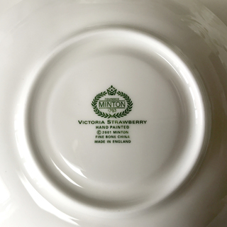ミントン ヴィクトリアストロベリー・ハンドペイント／カップ＆ソーサー2客セット