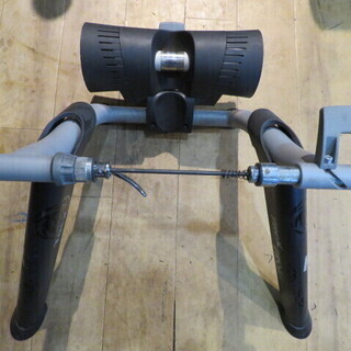 □Tacx タックス Bushido ブシドー スマートサイクルトレーナー 自転車