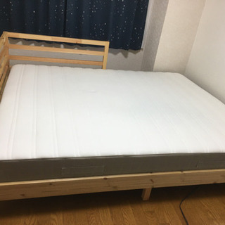 お取引中）IKEAクイーンサイズのベッド