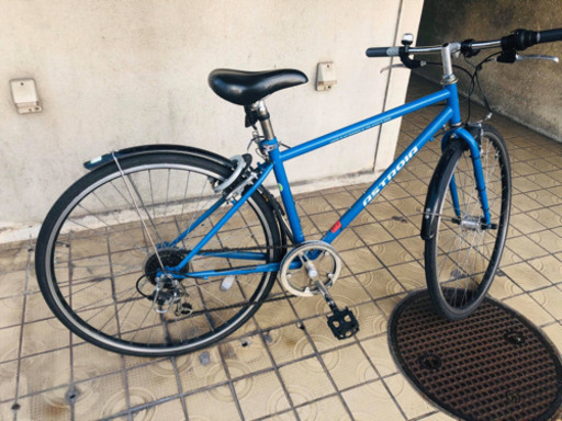 青い自転車