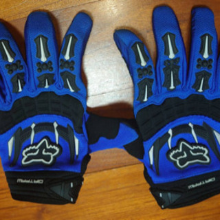 araiのヘルメット、 Fox手袋セット