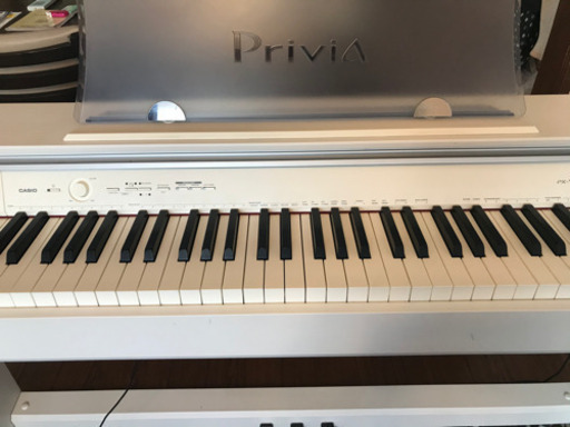 ☆CASIOホワイト電子ピアノ☆