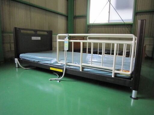 【中古】　介護ベッド　フランスベッド製（超低床）3モーター