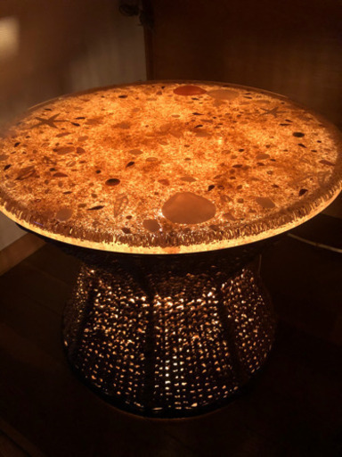 ハンドメイド  貝殻テーブル　ビーチ　海　ラタン　ミニテーブル　サイドテーブル