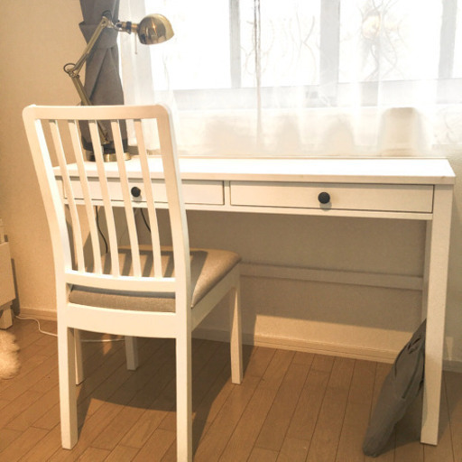 【状態良好】IKEA 白い机と椅子