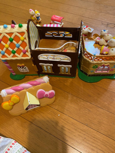 キティちゃんファミリーとお菓子の家 アオイ 下井草のおもちゃの中古あげます 譲ります ジモティーで不用品の処分 キティちゃんファミリーとお菓子の家 アオイ 下井草のおもちゃの中古あげます 譲ります ジモティーで不用品の処分
