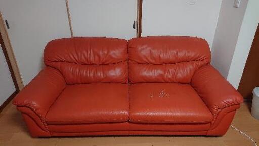 オレンジ色の三人掛けソファ ネコル 光善寺のソファ 3人掛けソファ の中古あげます 譲ります ジモティーで不用品の処分