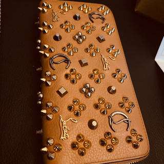 定価約11万　ルブタン　パネトーン　2年使用