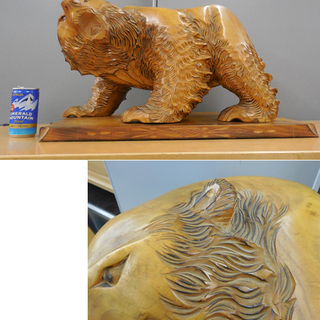 ▷木彫り熊 作者名 明 置物 台座付き 幅47cm クマ 彫刻 民芸品 熊
