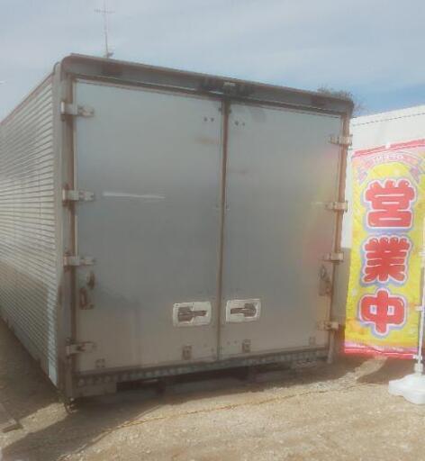 【値下げしました】【横扉付き】【レアなデザイン】保冷コンテナ  長さ約560cm×幅233cm×高さ235cmくらい 物置き 倉庫  匝瑳市発 配送・設置可能
