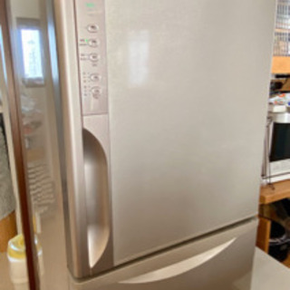 日立　2014年製　真空チルド付きノンフロン冷凍冷蔵庫