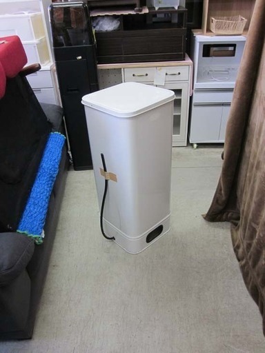 南12条店 90L角型 灯油タンク 幅40cm 型式UFT-90S 室内用 ゴムホース付 ホワイト