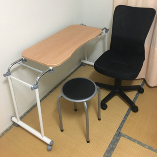 テーブル,オフィスチェア,パイプ椅子のセット