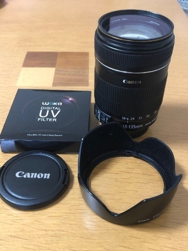 豊橋　早い者順　Canon EF-S18-135mm F3.5-5.6 IS キャノン　ズームレンズ　手ブレ補正　レンズフィルター新品 フード付 EOS 60D 70D kiss などに