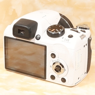 ☆スマホ転送＆超望遠720mm＆30倍ズーム☆富士フイルム S4500