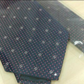 シャネルネクタイ