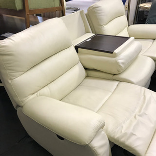 本革仕様  三人掛け 電動式 ソファー  中古品