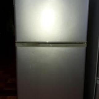 2003年製　冷蔵庫　SANYO