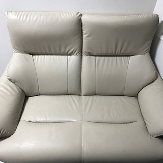 ニトリ　2人用合皮ソファ(Nシールド コウテイ3 BE)