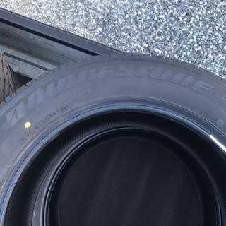 値下げ！トヨタ　CHR新車外しのタイヤ