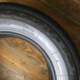 発送OKバリ山★215/65R16★グットイヤー ４本　B-44