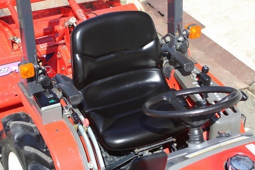 SOLD OUT】ヤンマ トラクター Ke-60 17馬力 自動水平 パワステ 4WD 逆転