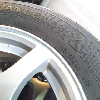 夏14インチ モビリオ スパイク エアウェイブ FIT フィット カローラ フィールダー 185/65R14 日本製 トーヨー【~80％富山】中古/4本