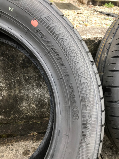 新車外しタイヤ4本　155/65R14