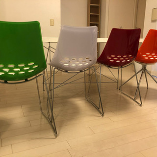 美品　Calligaris/カリガリス ダイニングテーブル(LOOP)、チェア(JAM)×4脚セット
