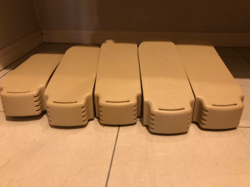 シューケース
