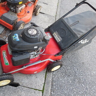 アメリカ製芝刈り機5.5馬力バケット付き ゴールデンスター　エンジンHONDA 